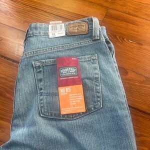 Signature Women's Mid Rise Bootcut Jeans - Blue